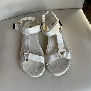 Steve Madden White Women's Sandals